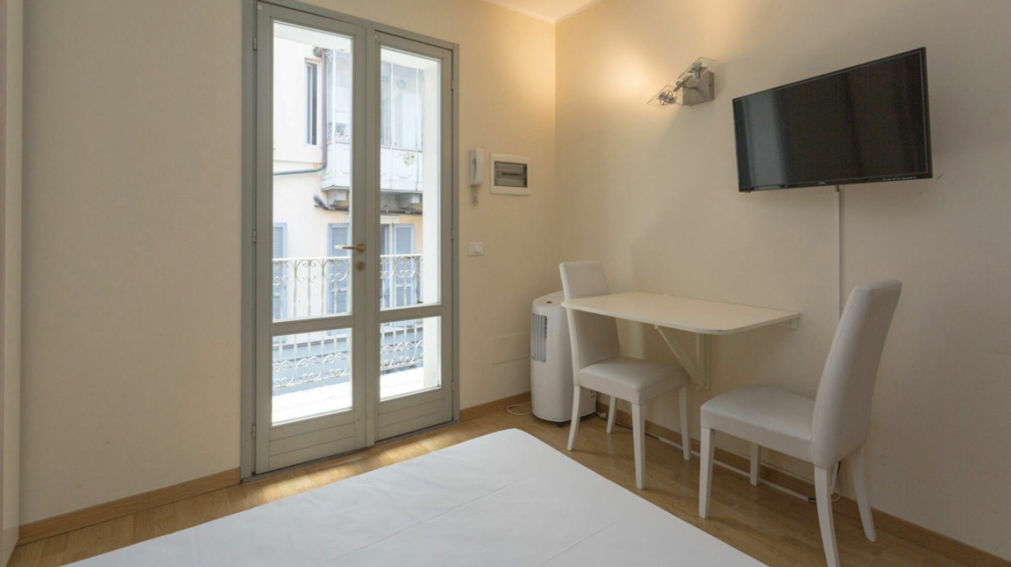 Short Rent Apartments Milano Eksteriør billede
